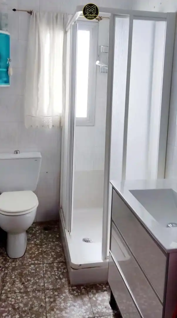 Bathroom of Flat for sale in Arjonilla  with Air Conditioner