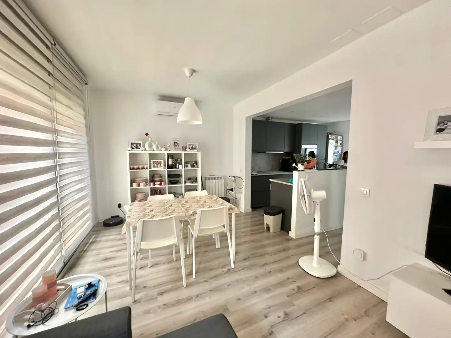 Kitchen of Detached homes for sale in Santa Coloma de Gramenet  with Air Conditioner, Heating and Parquet flooring
