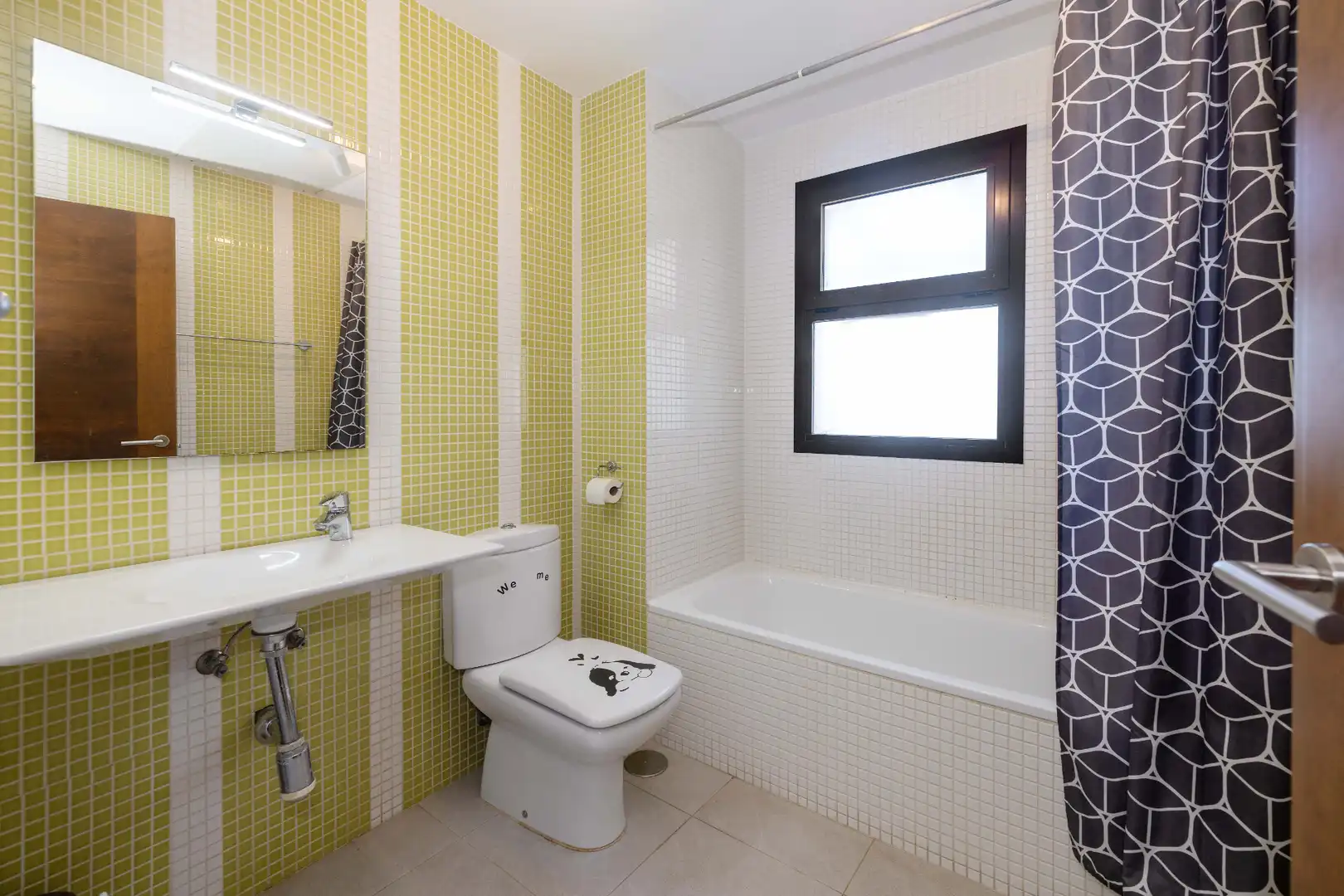 Bany de Casa o xalet en venda en Marbella amb Aire condicionat, Jardí privat i Terrassa