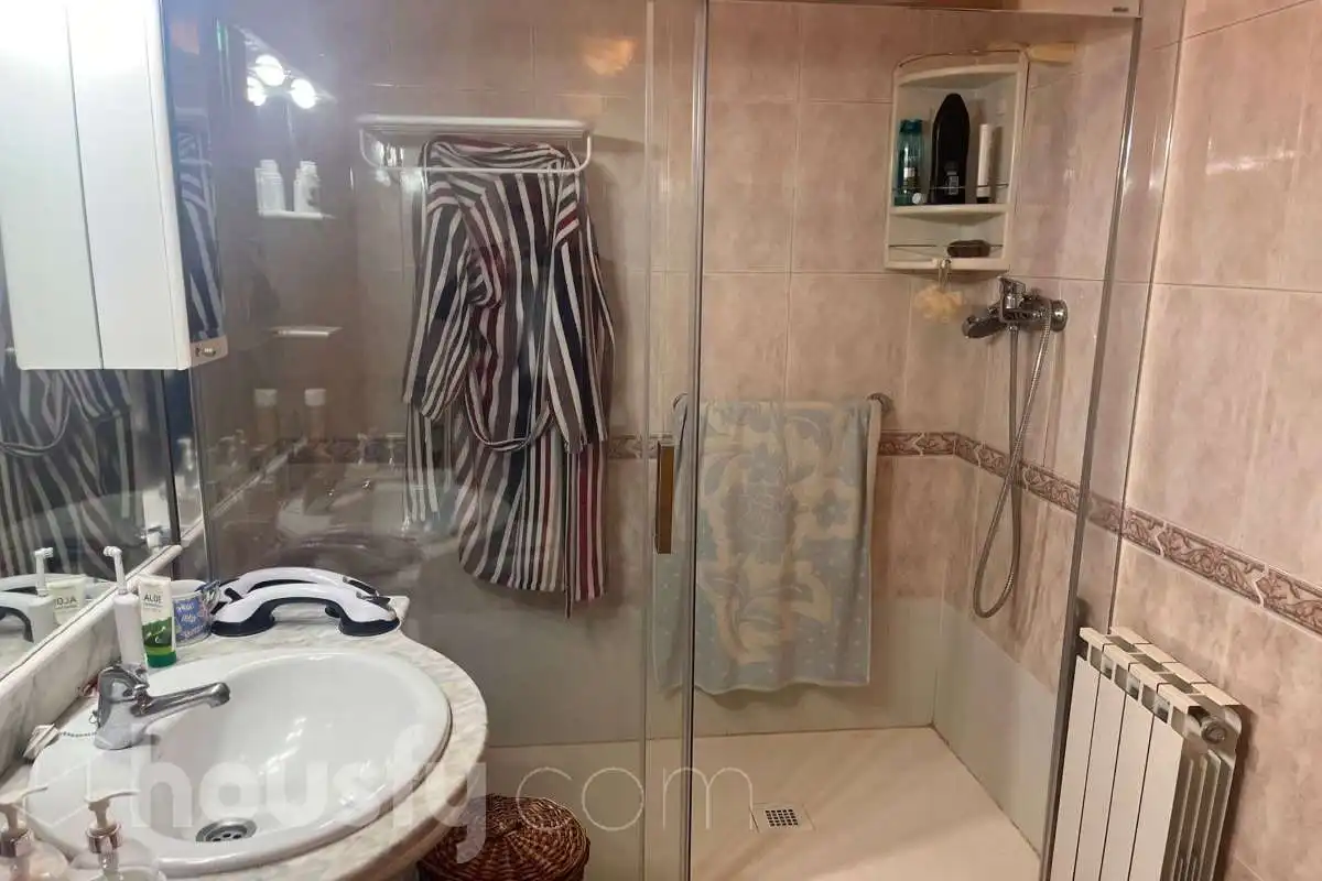 Bathroom of Houses for rent in Martorell  with Heating, Private garden and Terrace