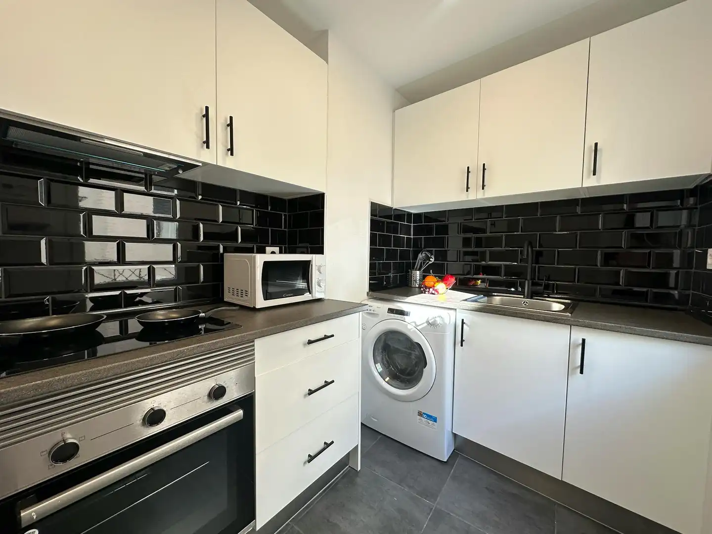 Kitchen of Flat for rent in Madrid  with Heating, Furnished and TV