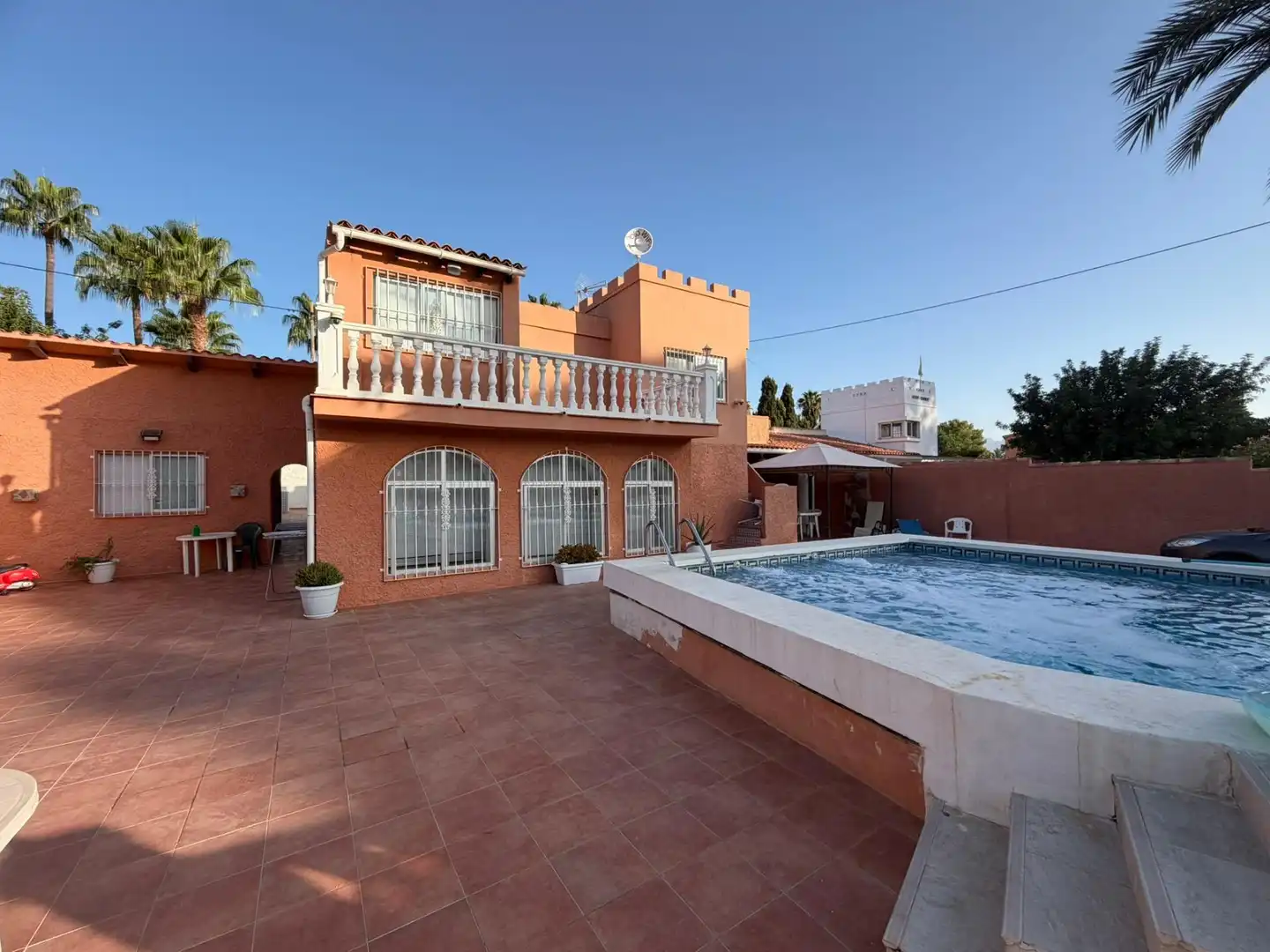 Detached house with pool for sale in Rincón de Loix