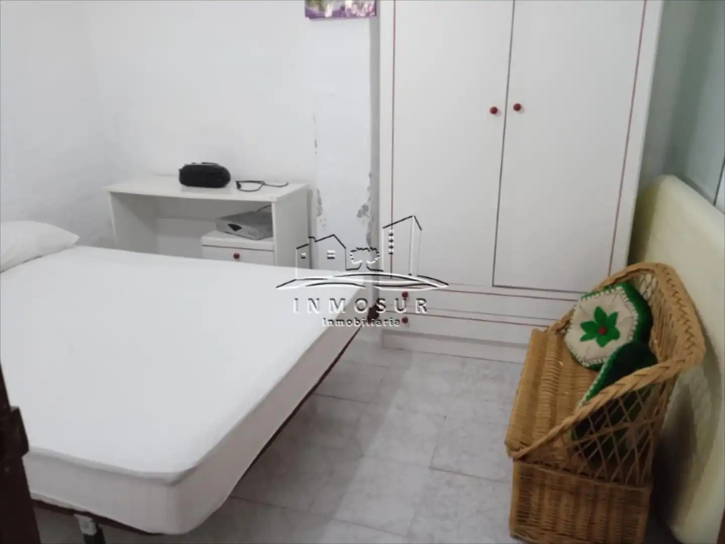 Dormitori de Casa o xalet en venda en Lucena amb Piscina