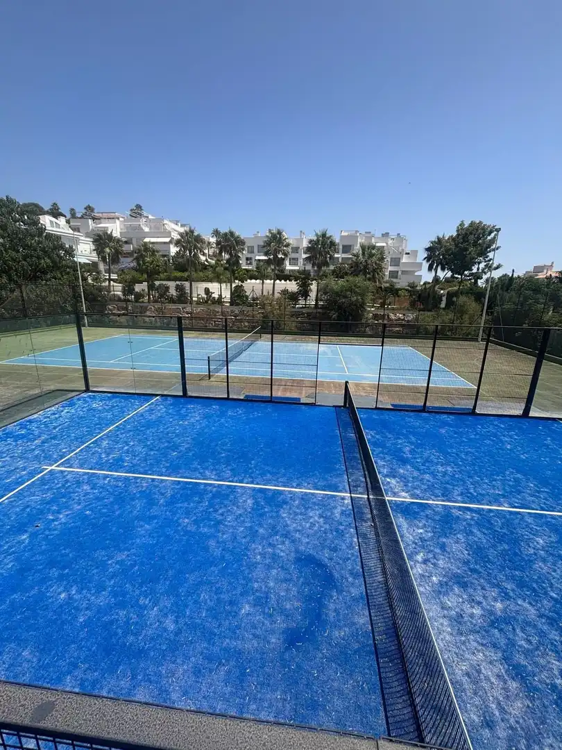 Außenansicht von Wohnungen zur Miete in Benalmádena mit Terrasse, Möbliert und Gemeinschaftspool