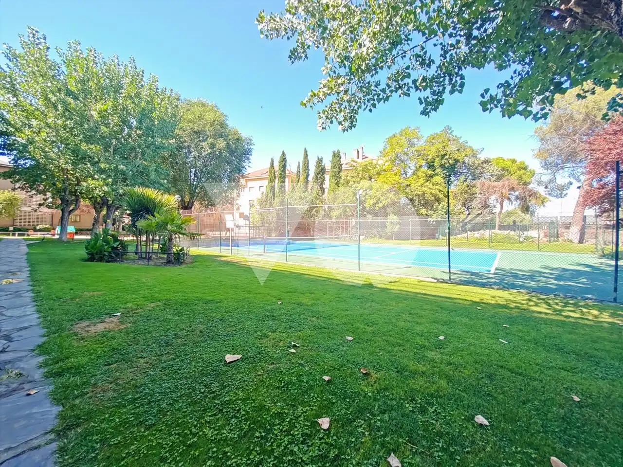 Piscina de Pis en venda en Paracuellos de Jarama amb Aire condicionat, Calefacció i Parquet
