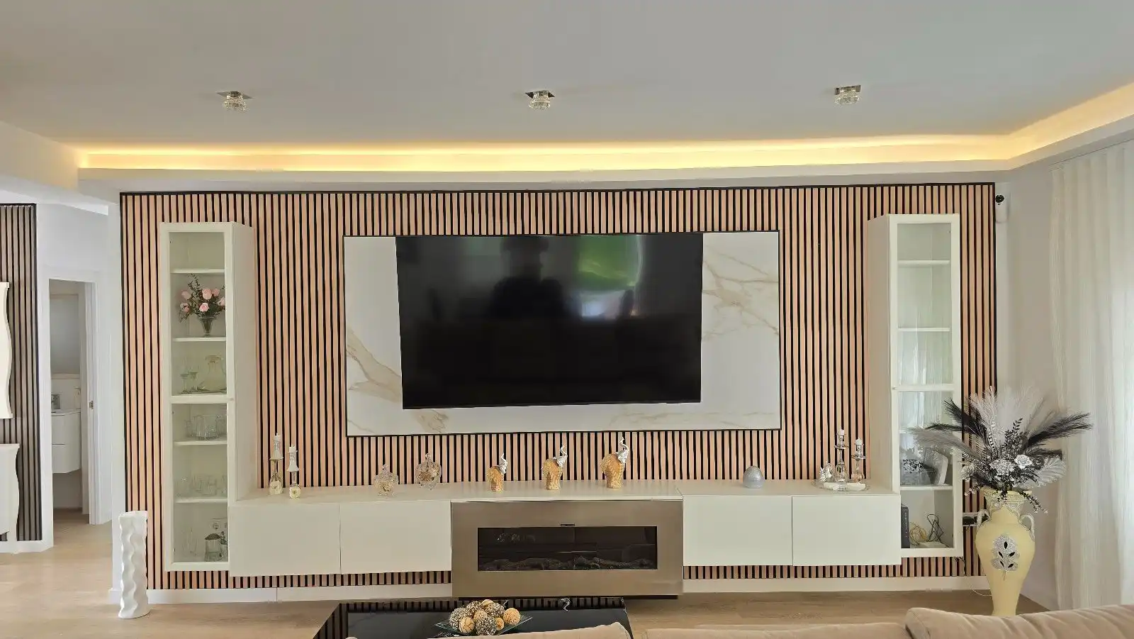Sala d'estar de Casa o xalet en venda en Torremolinos amb Aire condicionat, Terrassa i Traster