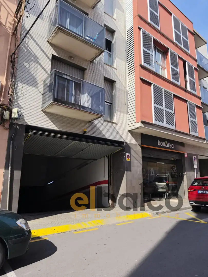 Exterior view of Garage for sale in El Morell