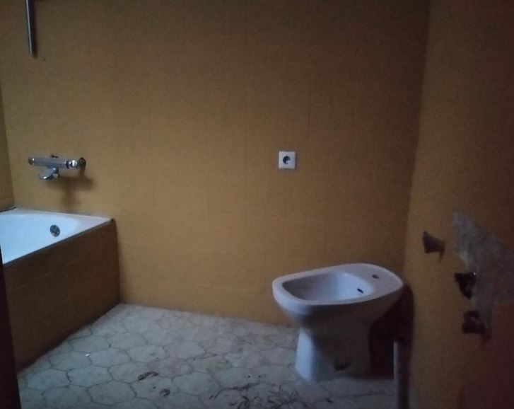 Badezimmer von Wohnung zum verkauf in Ledaña