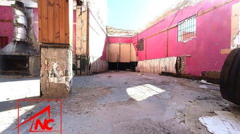Estas buscando un terreno grande en el centro de la ciudad?Te presentamos esta amplia NAVE de 203m2 en pleno CENTRO de LEBRIJANO L
