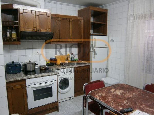 Cuina de Pis en venda en Vitoria - Gasteiz amb Calefacció, Terrassa i Traster