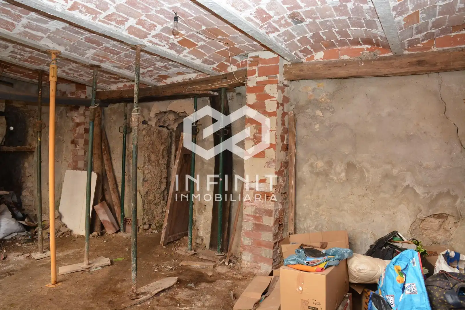Casa o xalet en venda en Moratilla de los Meleros amb Traster i Balcó