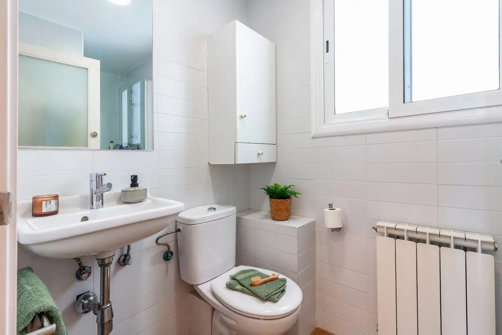 Badezimmer von Wohnung zum Verkauf in Sabadell mit Heizung, Parkett und Terrasse