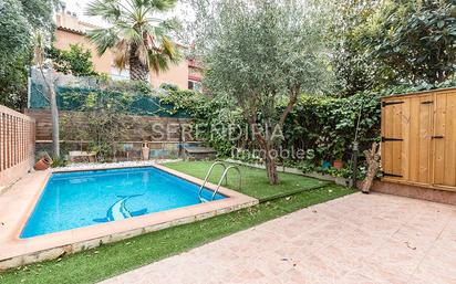 Swimming pool of Single-family semi-detached for sale in Vilassar de Dalt  with Heating, Private garden and Parquet flooring