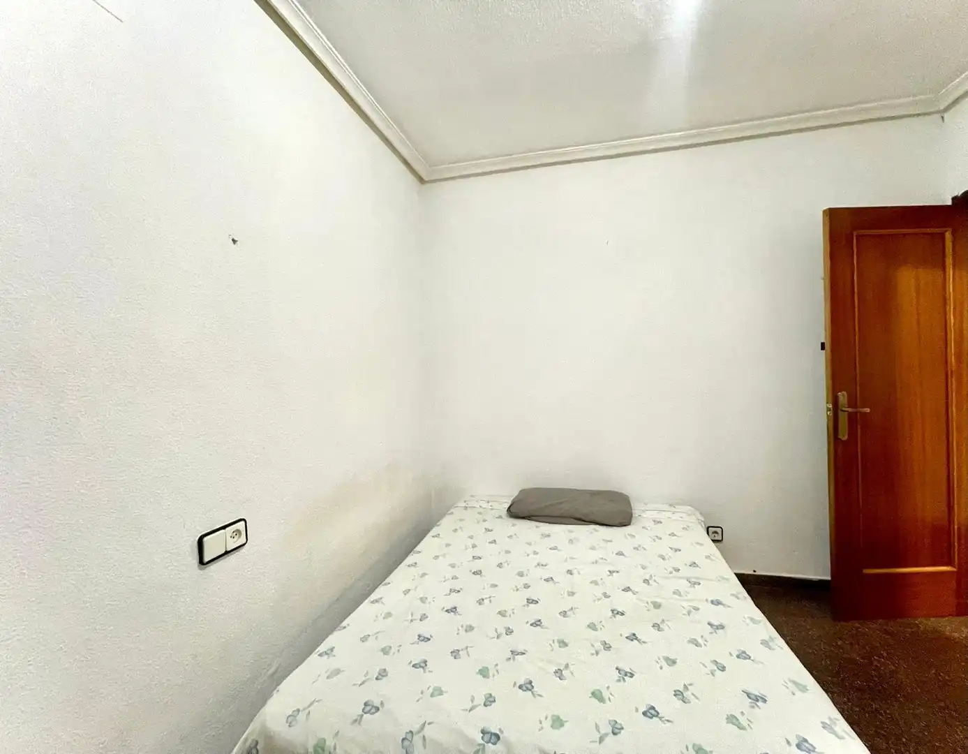 Habitación de Planta baja en venta en Elche / Elx con Balcón y Alarma