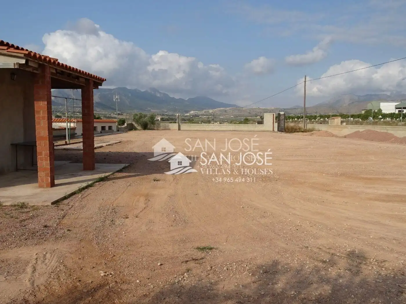 Casa o xalet en venda en La Romana amb Aire condicionat, Calefacció i Jardí privat