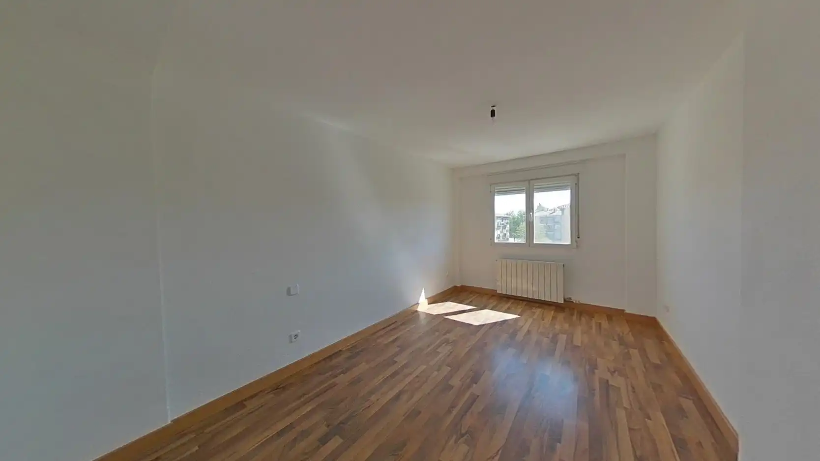 Habitación de Piso en venta en Zaragoza con Calefacción, Parquet y Horno