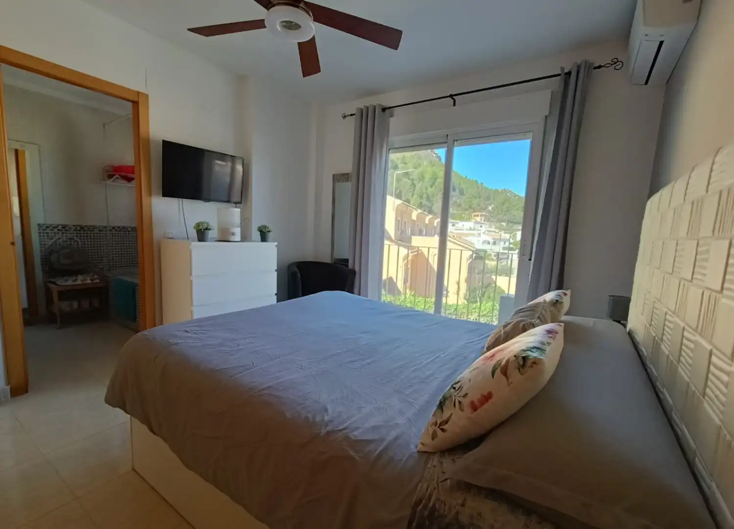 Habitación de Casa adosada en venta en Sagra con Aire acondicionado, Calefacción y Terraza