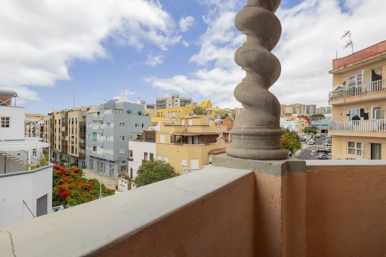Piso en venta en La Salle - Cuatro Torres