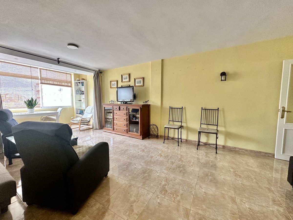 Living room of Apartments for sale in Fuengirola  with Air Conditioner, Heating and Swimming Pool