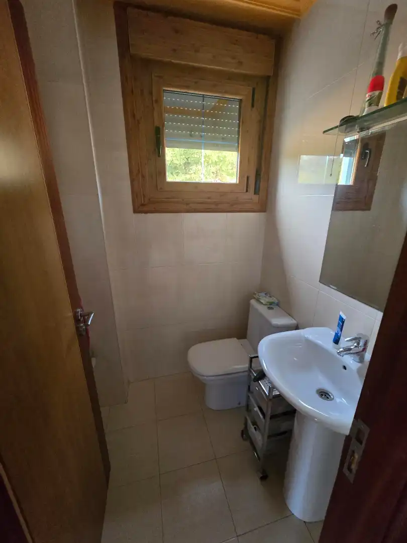Baño de Casa o chalet en venta en Amoeiro con Calefacción, Jardín privado y Parquet