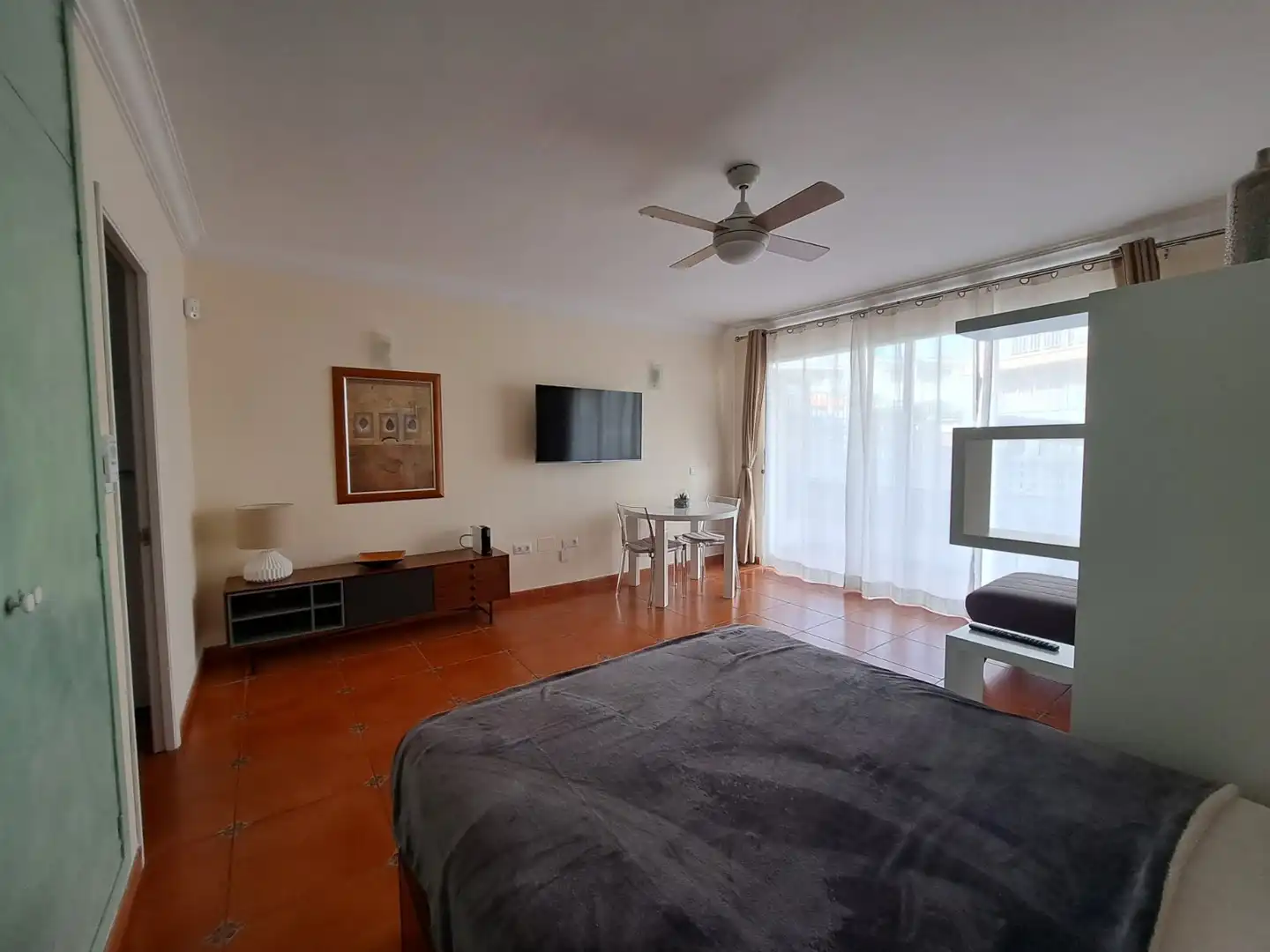 Habitación de Apartamento de alquiler en Puerto de la Cruz con Piscina, Amueblado y Balcón