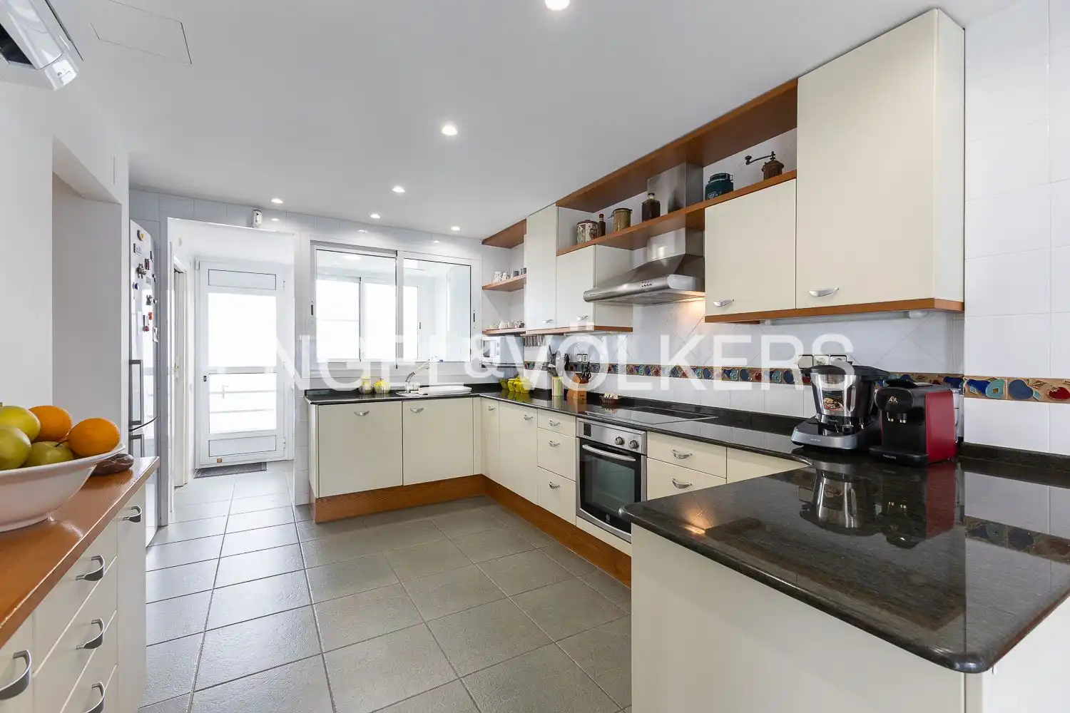 Cocina de Casa o chalet en venta en Puçol con Aire acondicionado, Calefacción y Jardín privado