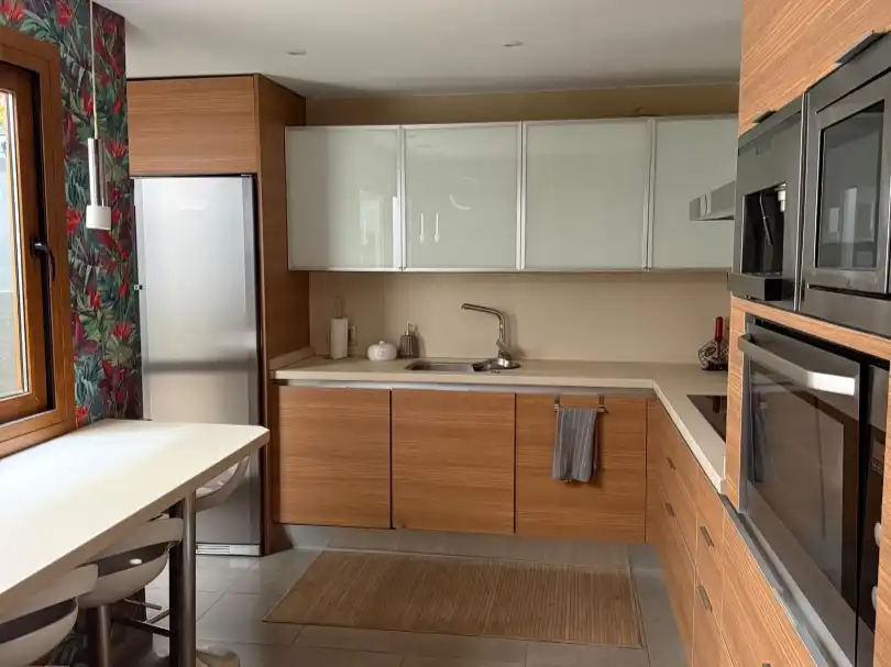 Cuina de Apartament en venda en Marbella amb Aire condicionat