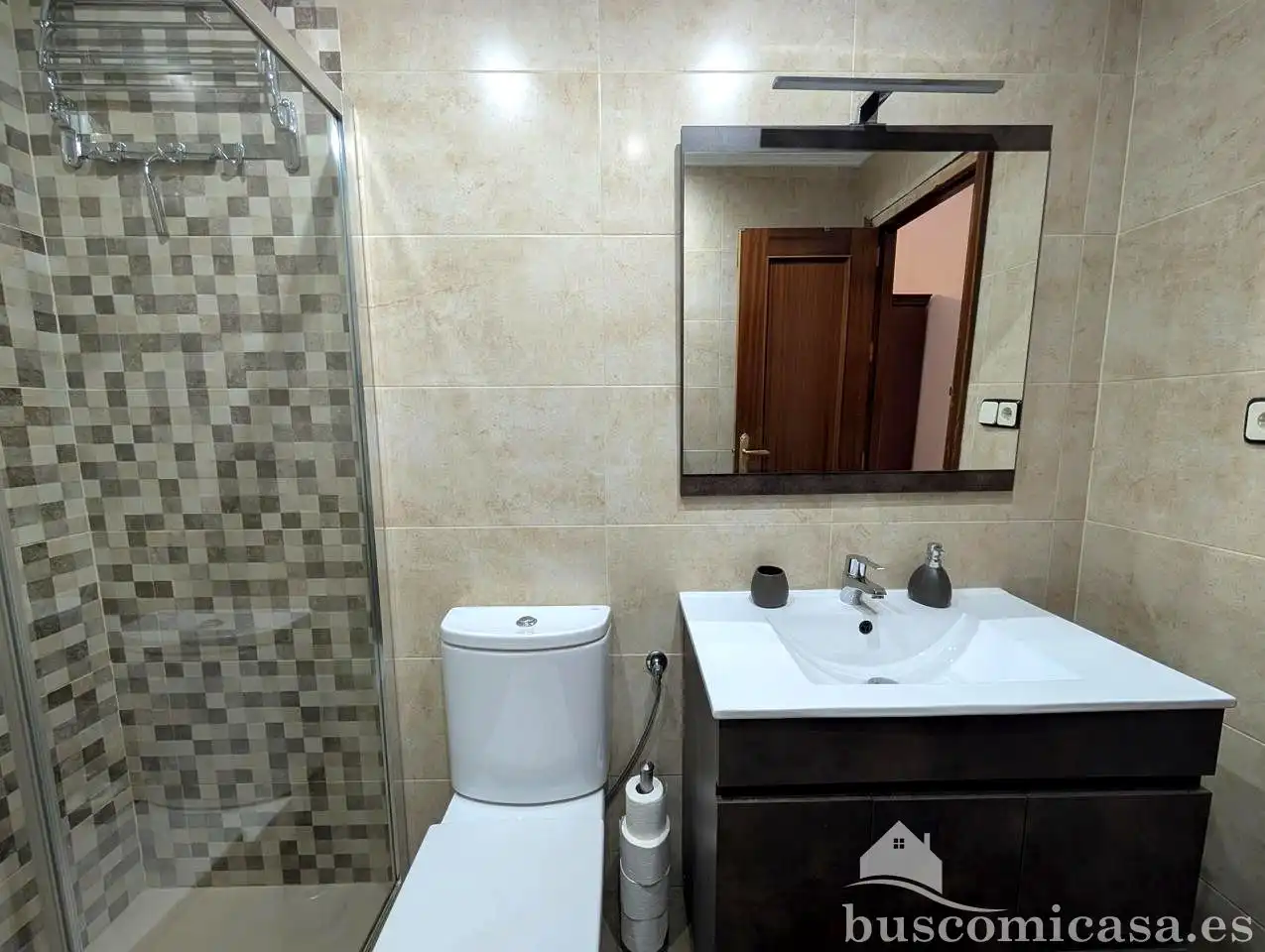 Badezimmer von Wohnung zur Miete in Linares mit Klimaanlage, Terrasse und Möbliert