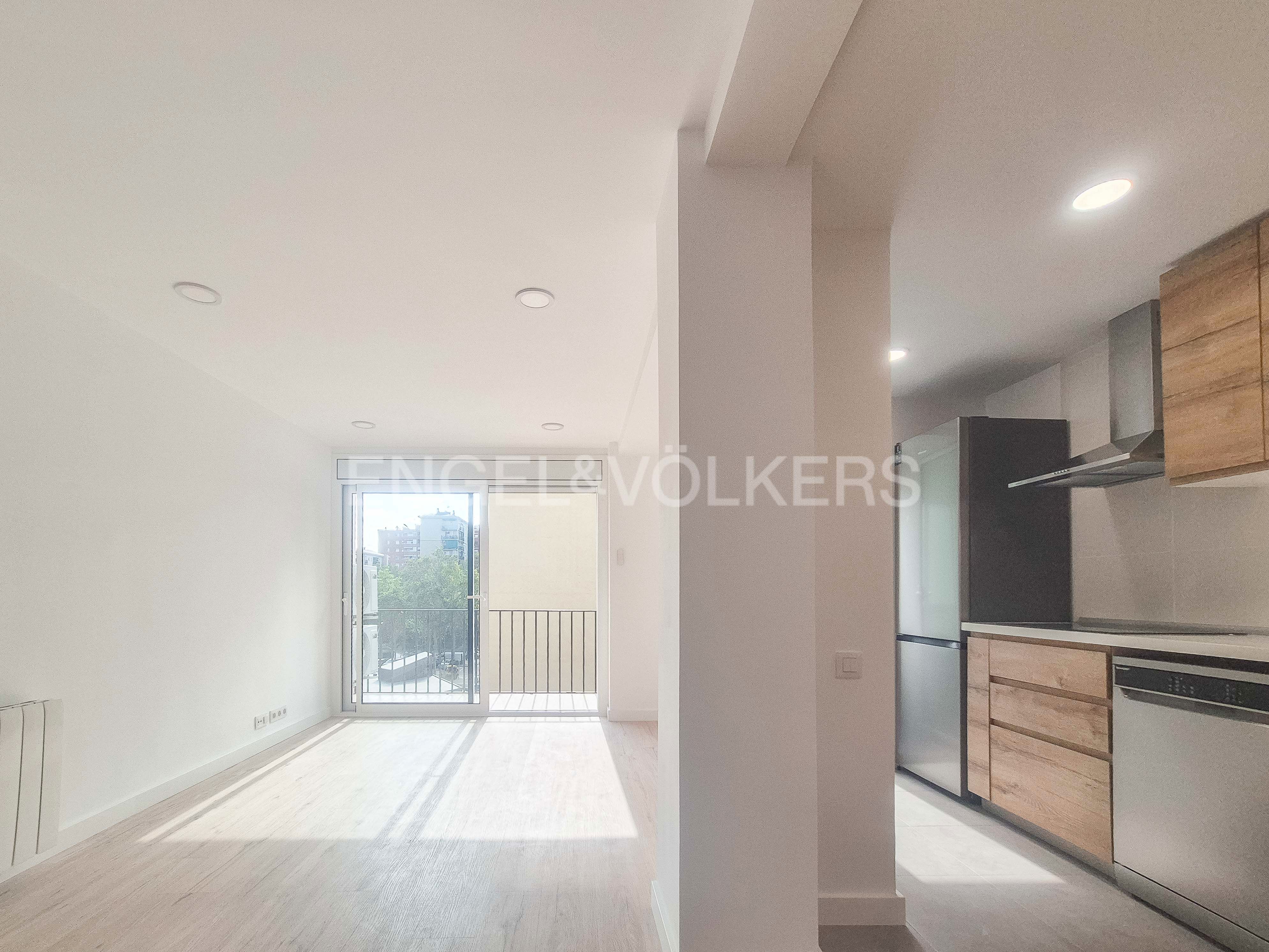 Apartment for sale in  Barcelona Capital  with Air Conditioner and Heating
