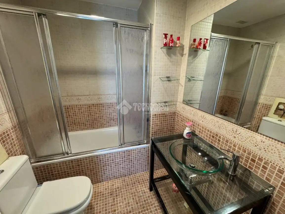 Baño de Casa adosada en venta en Ontígola con Calefacción