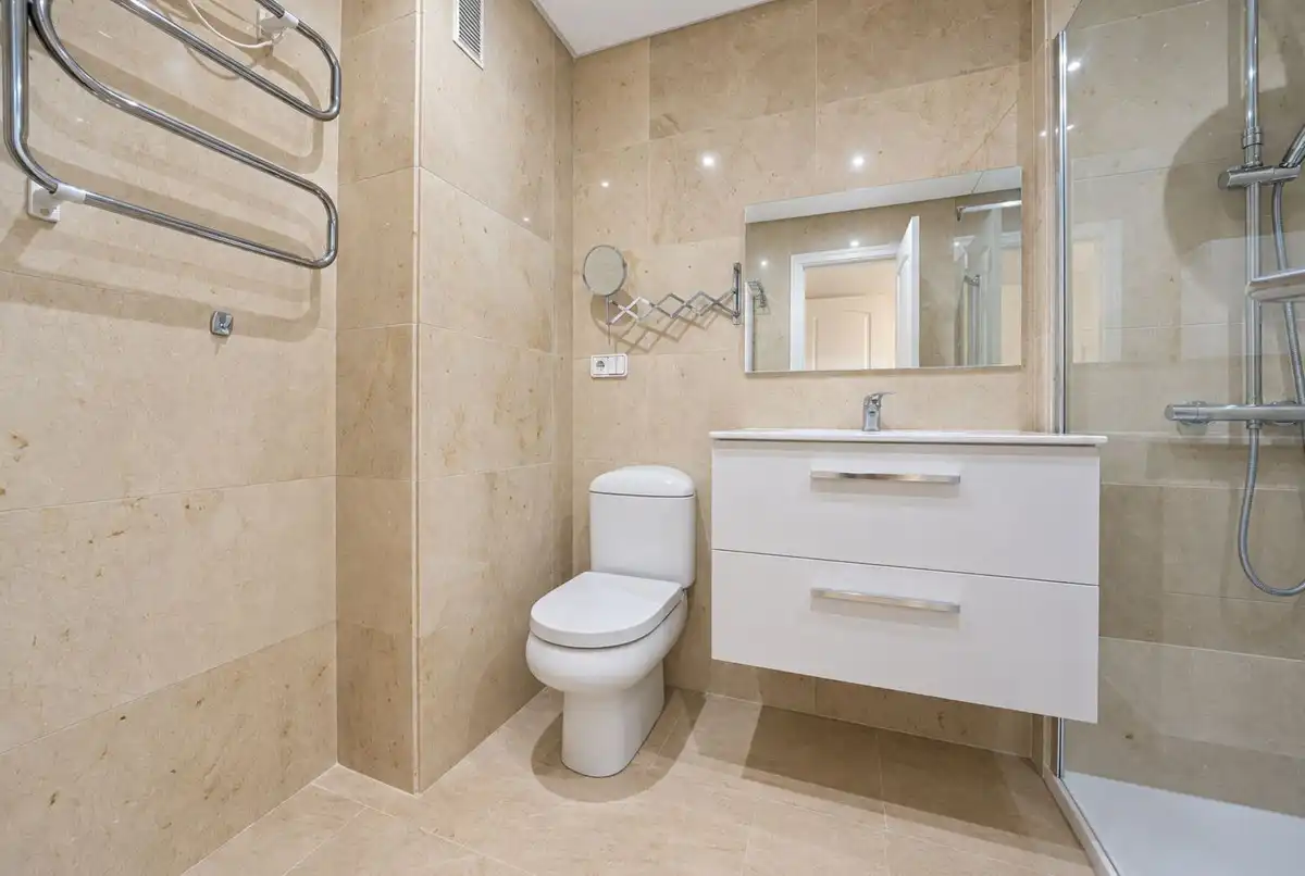 Apartament amb piscina en venda a La Duquesa, imagen 12