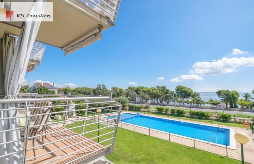 Piscina de Apartament en venda en Alcanar amb Aire condicionat, Calefacció i Terrassa