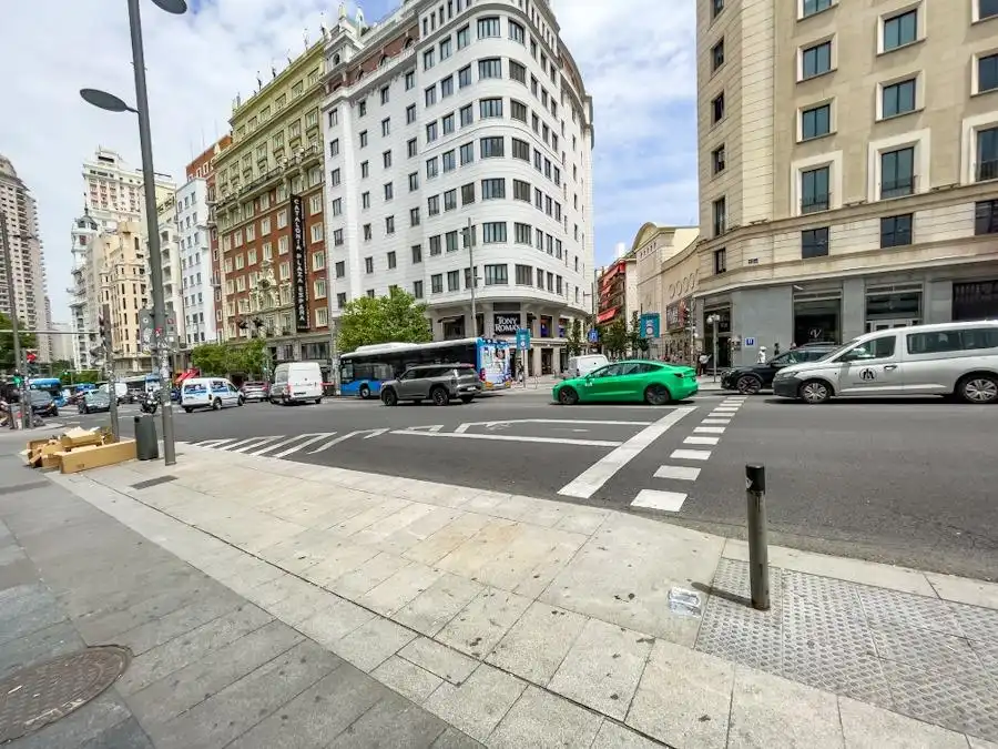 Garatge de lloguer a Calle Calle Gran Vía, 68, Universidad - Malasaña