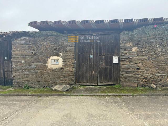 Casa adosada en Venta en Iglesia en Casafranca