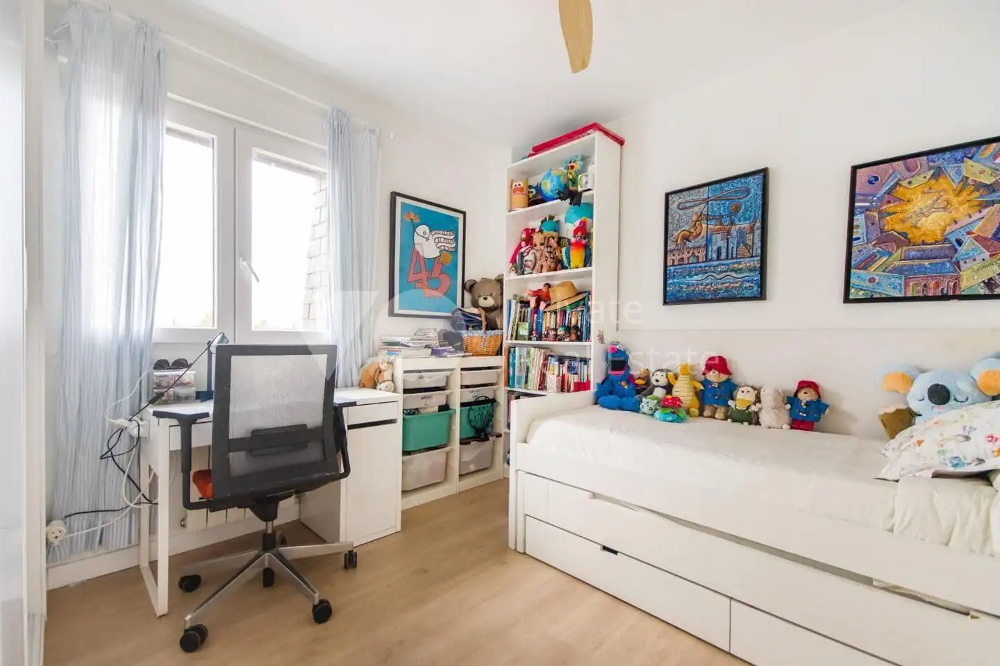 Habitación de Dúplex en venta en Majadahonda con Aire acondicionado, Calefacción y Terraza