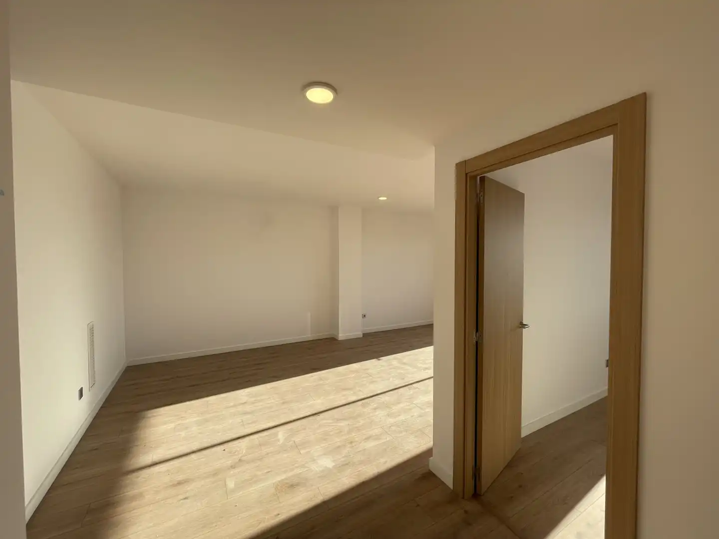Wohnung zur Miete in Cambrils mit Klimaanlage, Heizung und Parkett