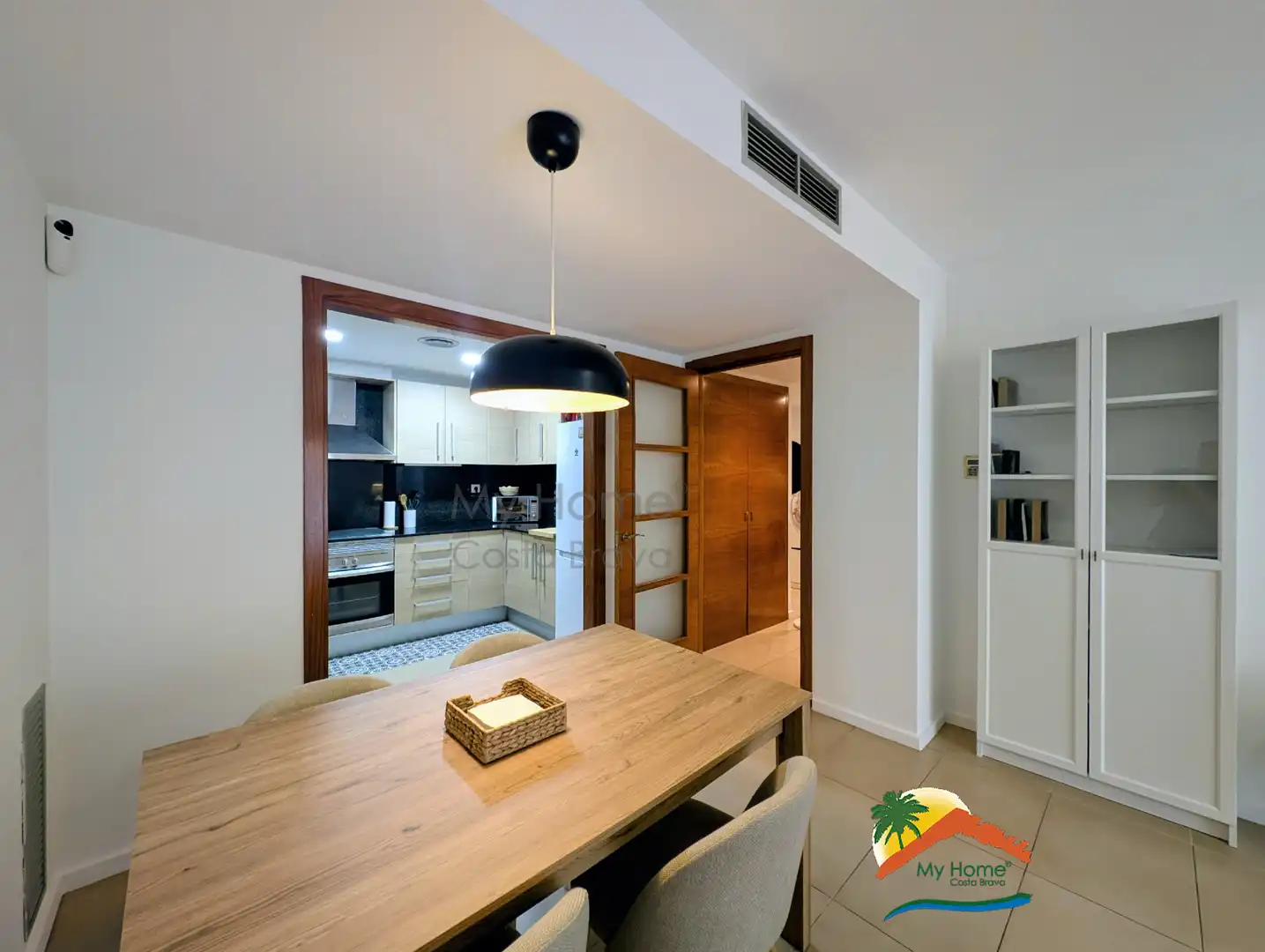 Küche von Wohnung zum Verkauf in Lloret de Mar mit Klimaanlage, Heizung und Möbliert