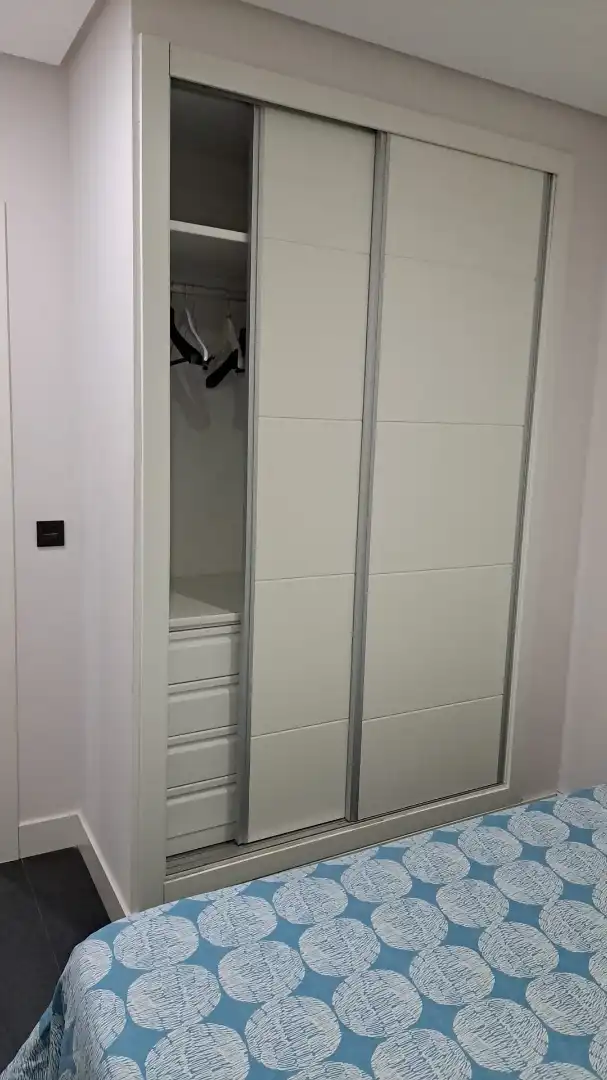 Wohnung zur Miete in Albacete mit Klimaanlage, Heizung und Parkett