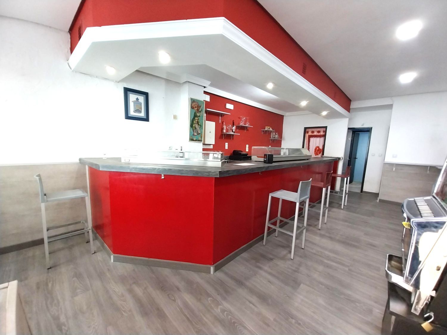 Premises for rent in MIGUEL DE PRADO, Circular