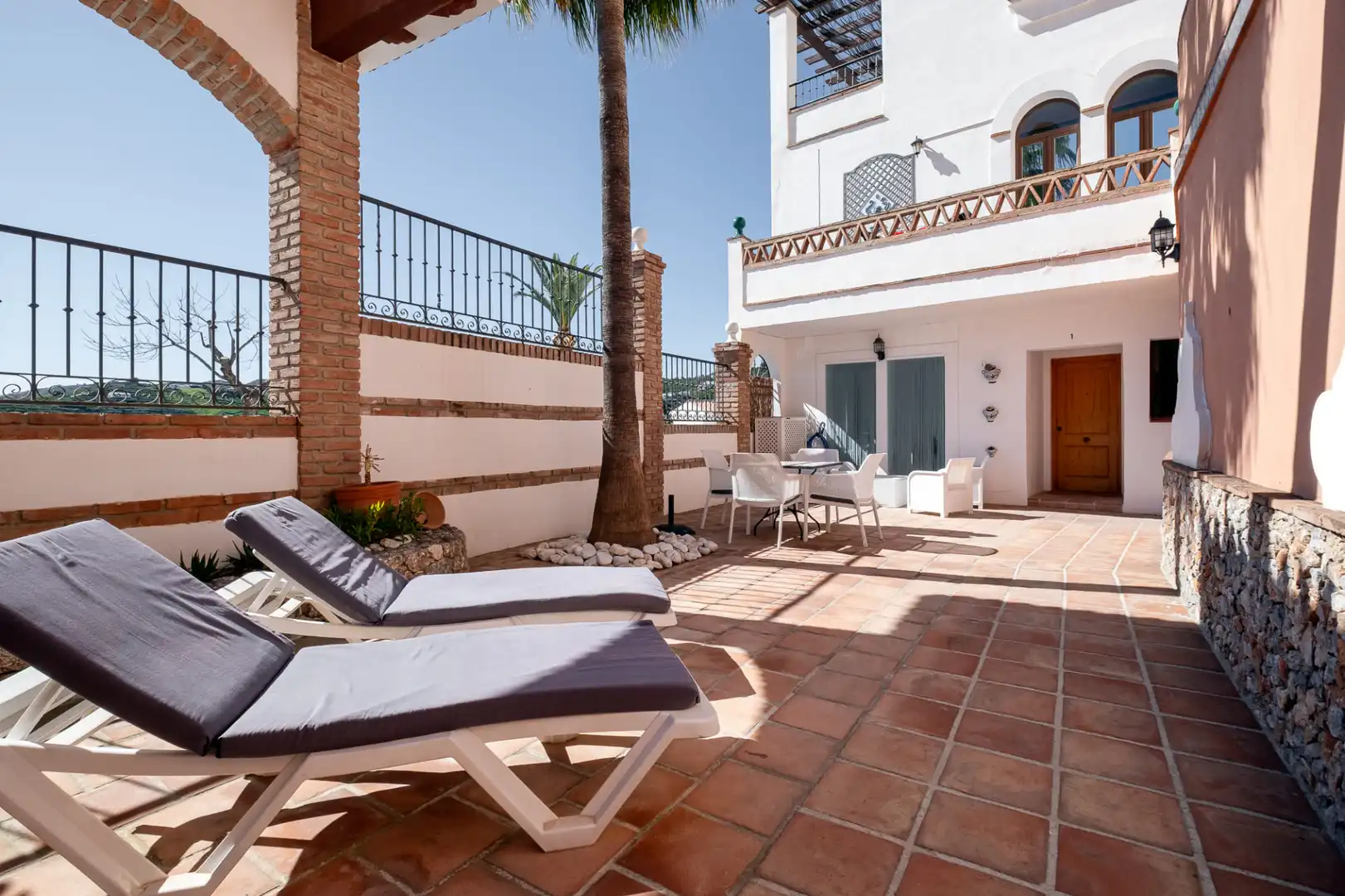 Terrassa de Apartament en venda en Frigiliana amb Aire condicionat, Calefacció i Jardí privat