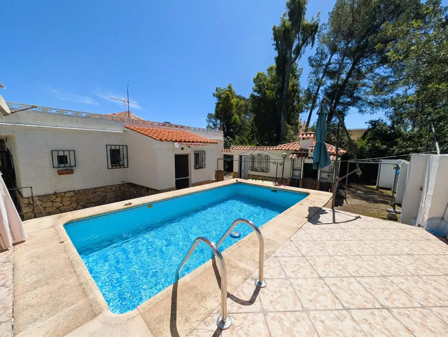 Piscina de Casa o xalet en venda en Gandia amb Aire condicionat, Jardí privat i Terrassa