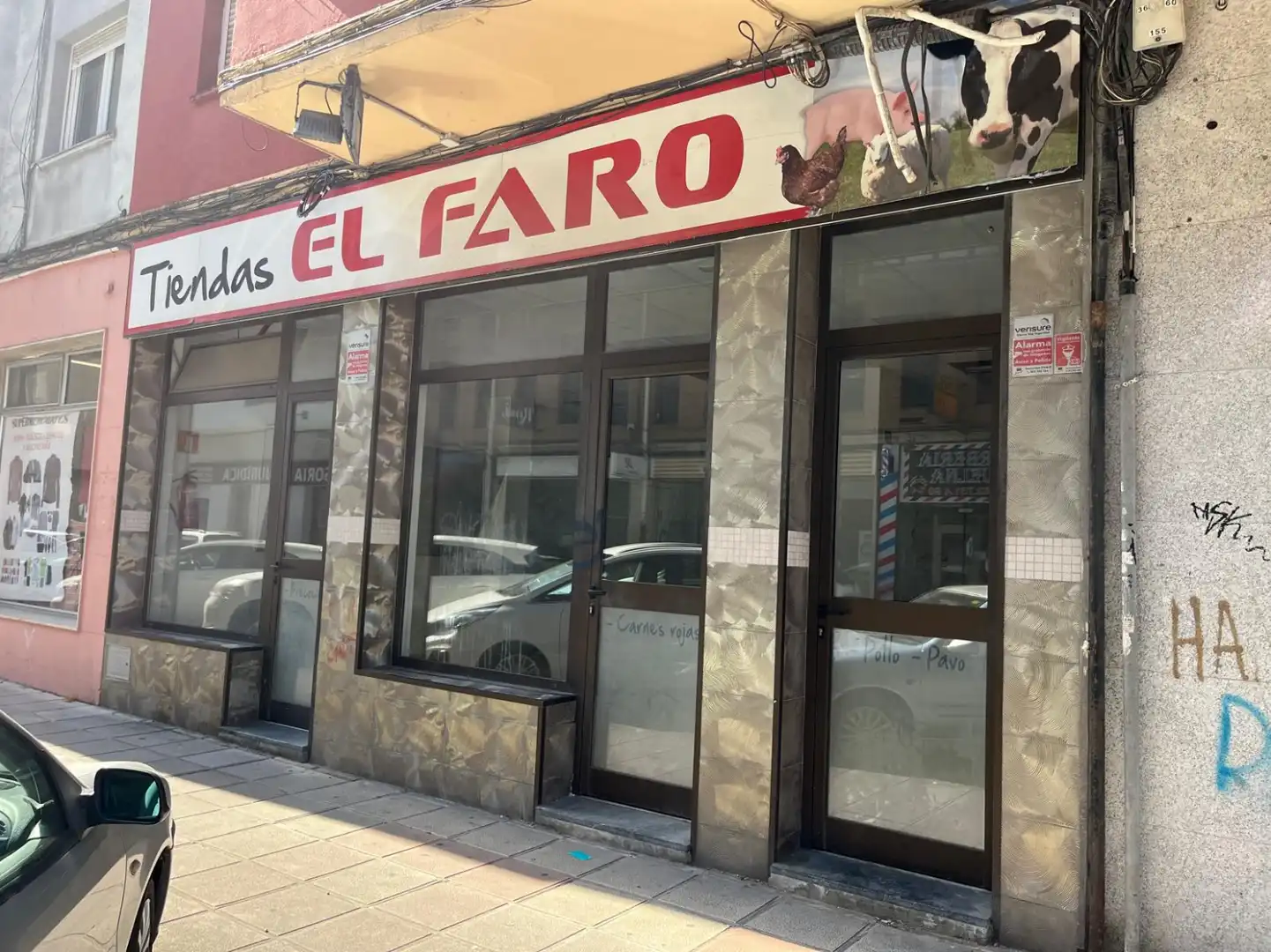 Local comercial en venda a Los Corrales de Buelna - C/ Hernan Cortes, imagen 2