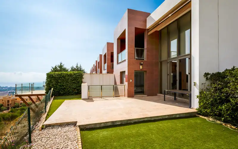 Habitatge amb terrassa en venda a Benahavís pueblo