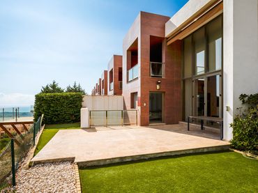 Maison jumelée avec balcon à vendre à Benahavís pueblo