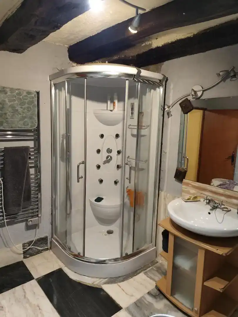 Bany de Casa adosada per a compartir en Orozko amb Moblat, Forn i Rentadora