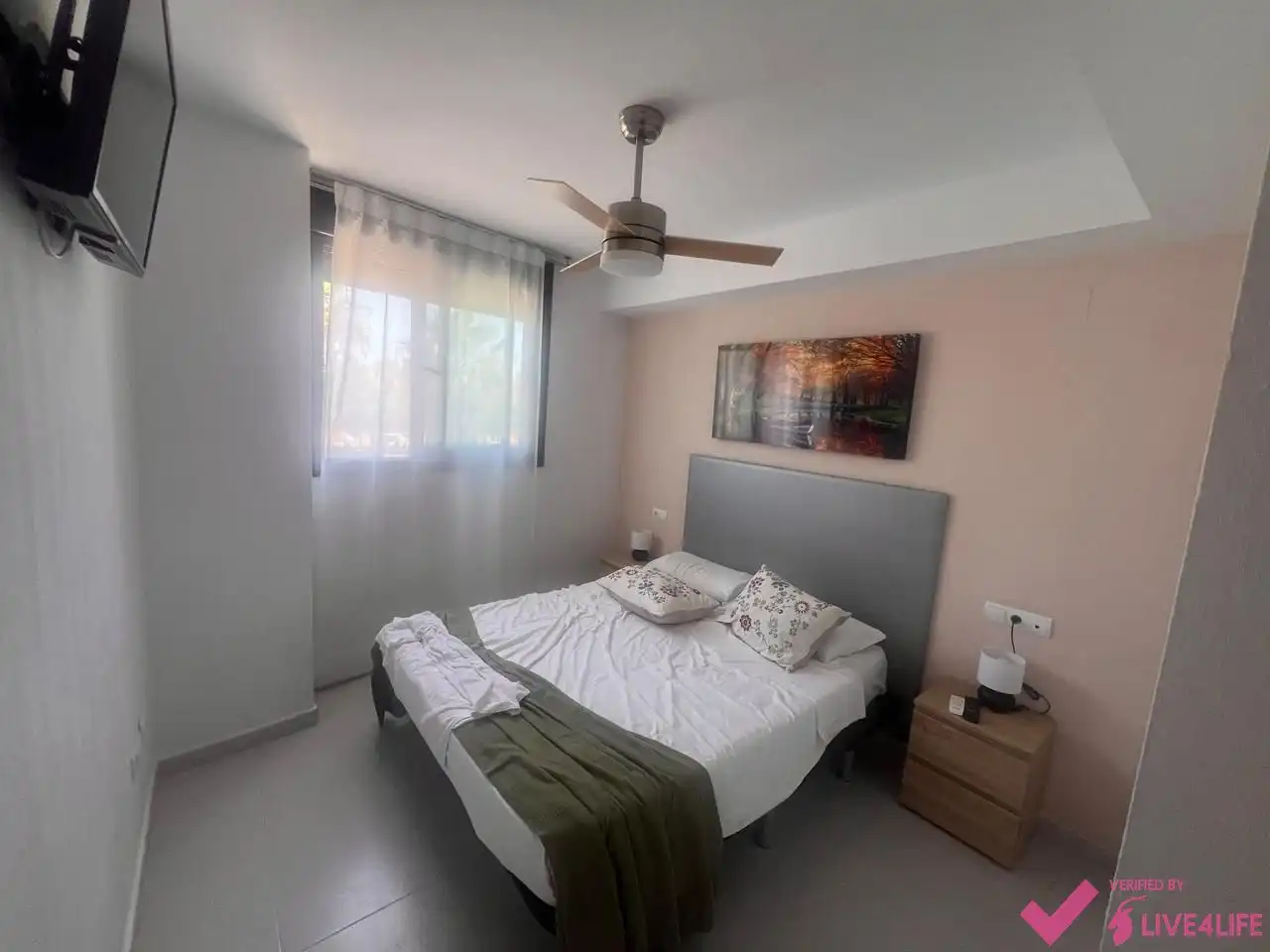 Habitación de Piso de alquiler en Valencia con Aire acondicionado y Amueblado