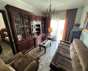 Living room of Flat for sale in Aranjuez  with Air Conditioner, Heating and Furnished
