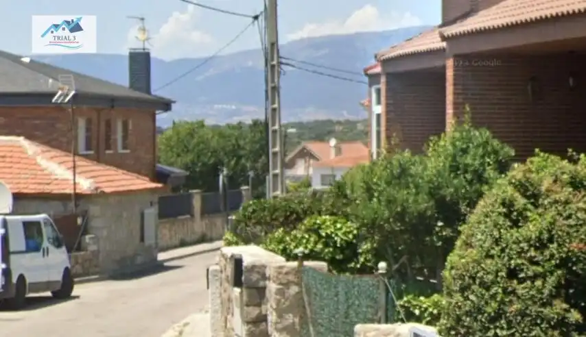 Houses for sale in Calle GUADARRAMA, Colmenarejo