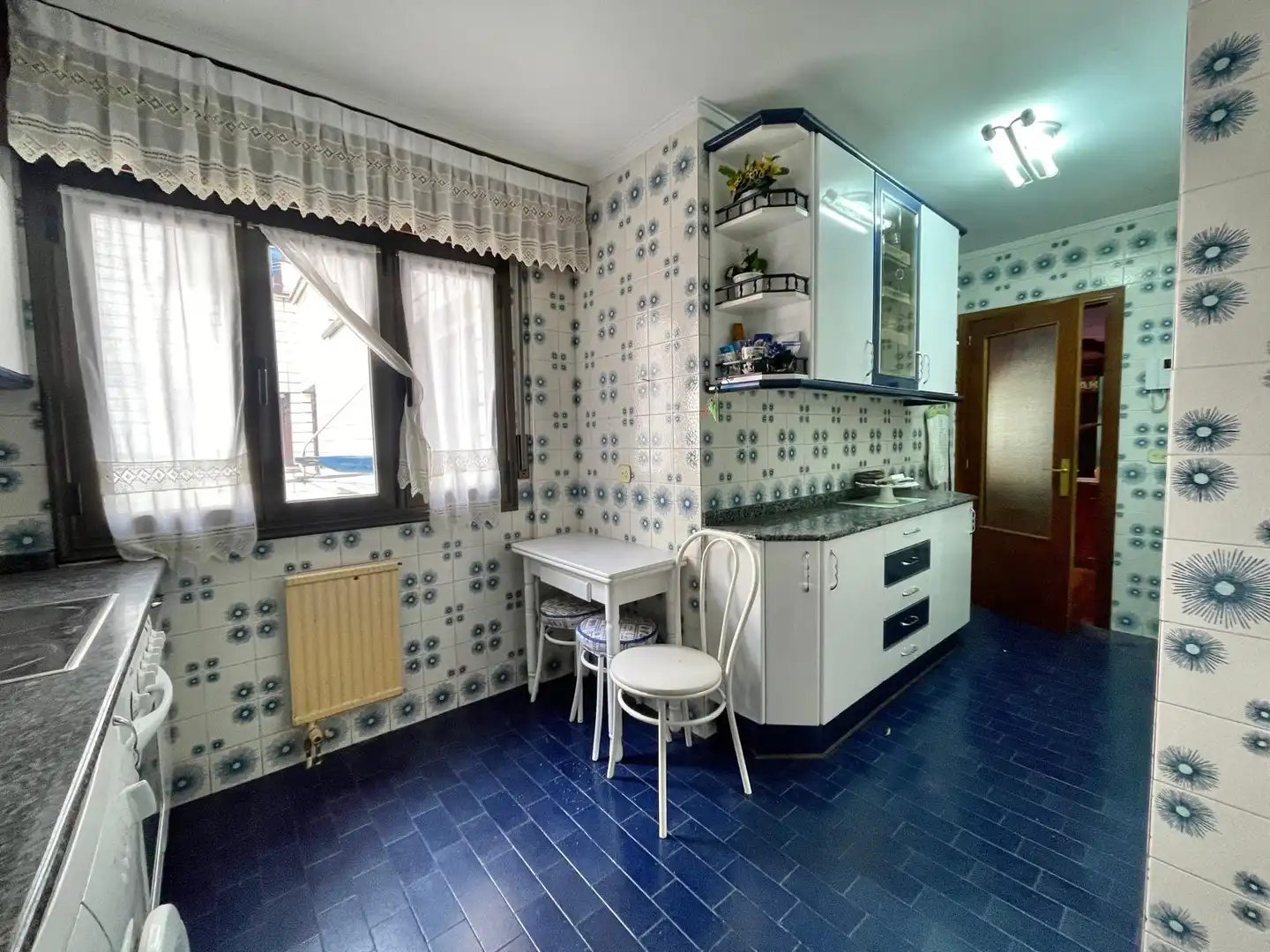 Cocina de Piso en venta en Bilbao  con Calefacción, Amueblado y Balcón