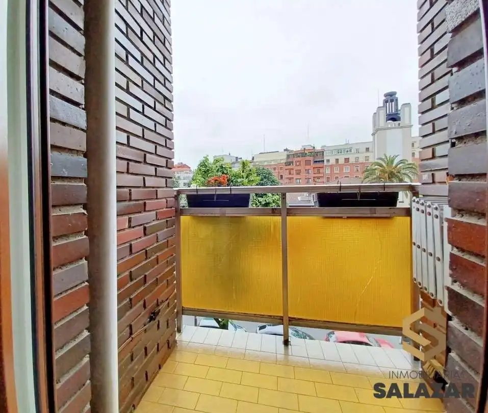Terrassa de Pis de lloguer en Bilbao  amb Calefacció i Balcó